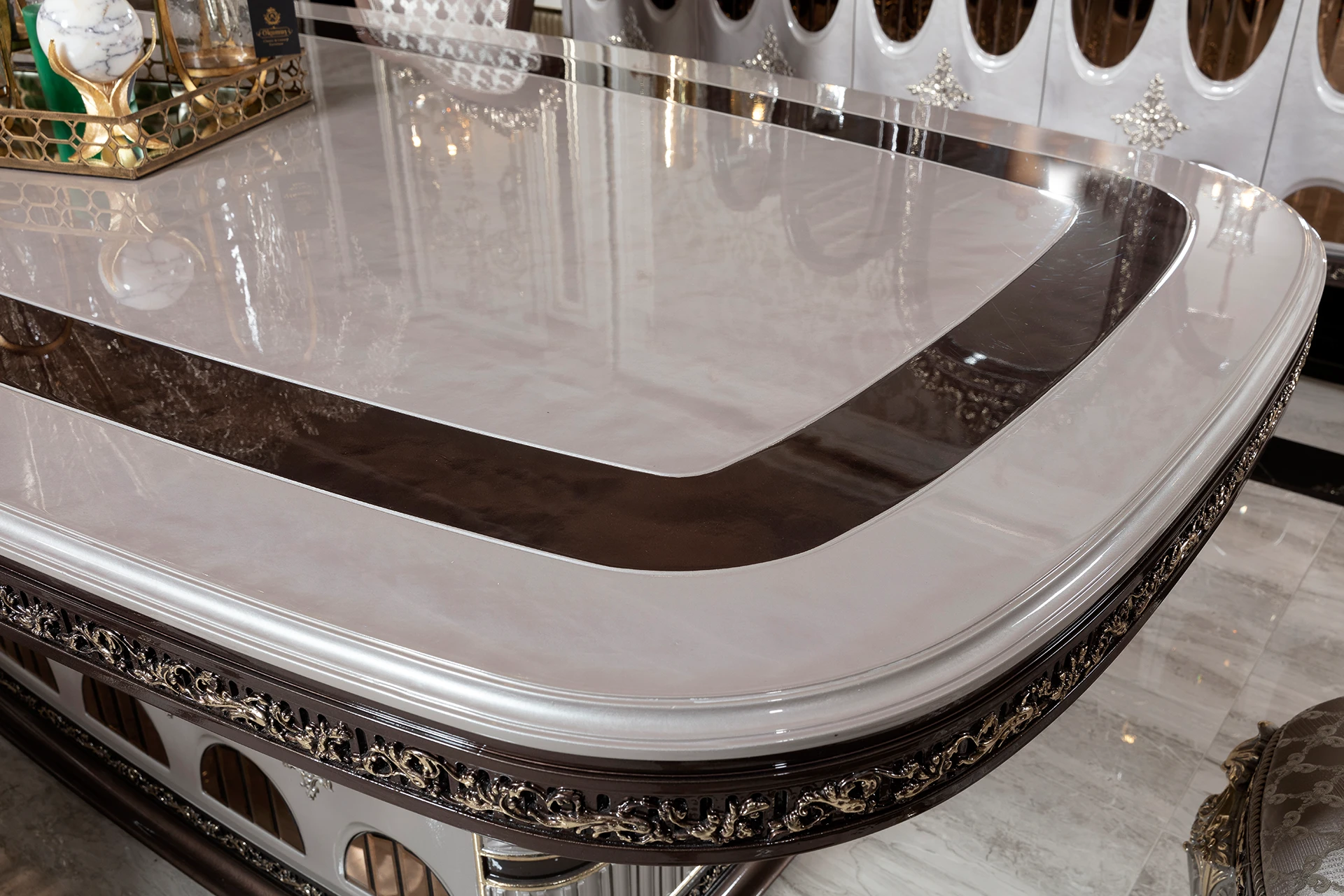 Efsun Dining Room Table