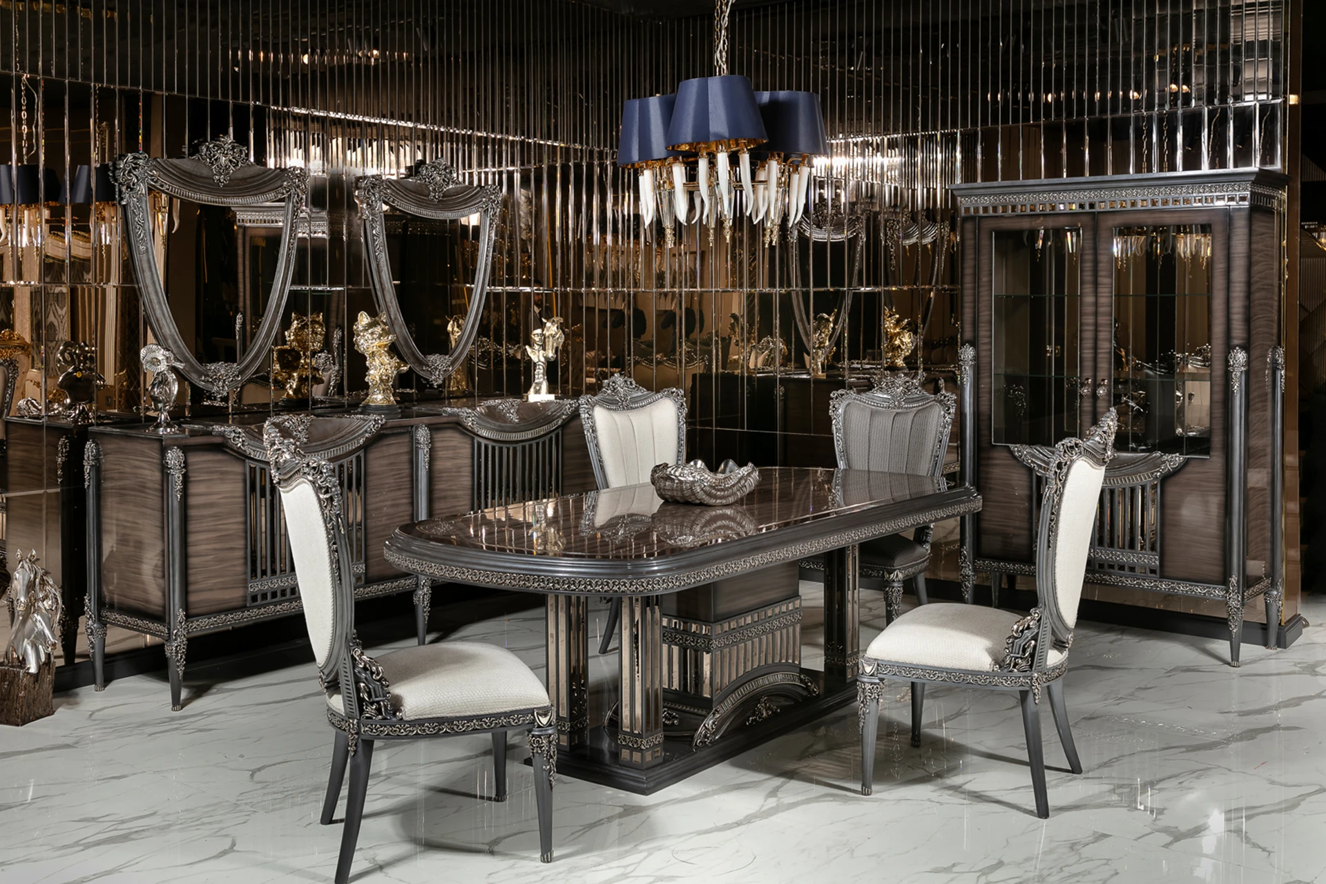 Queen Dining Room Wide Angle